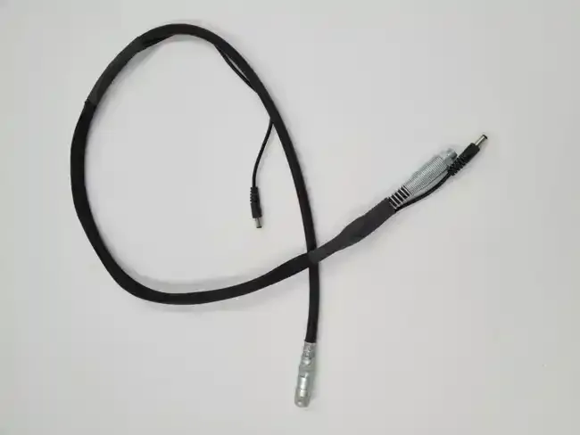 Flexible complet avec câble et agrafe
